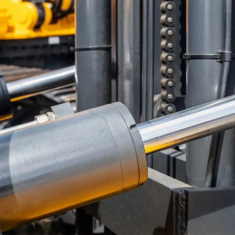 Hydraulikcylinder med stempelstang på gaffeltruck